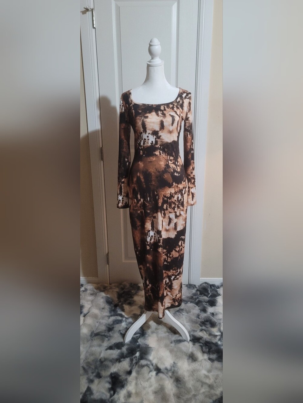 Long Sleeve Brown Tie-Dye Bodycon Dress